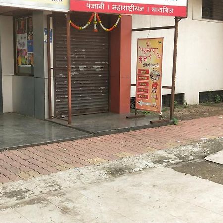 City Palace Hotel होटल सिटी पैलेस Nashik Bagian luar foto